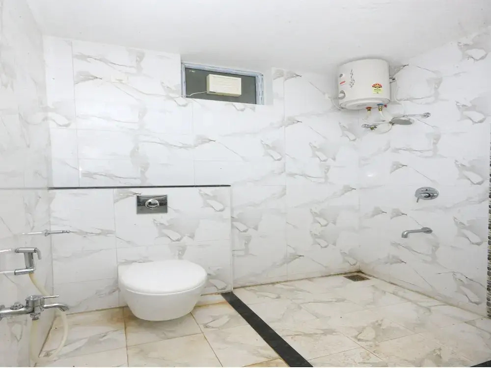 OYO 9785 Home Spacious 3BHK Rock Beach