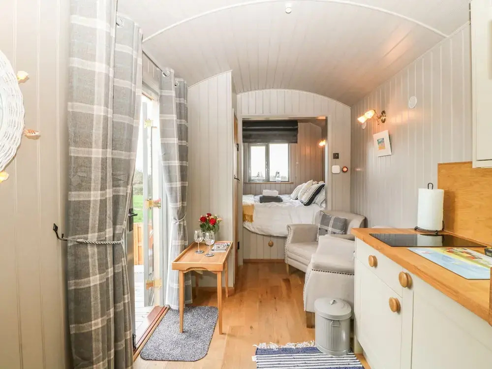 Cassie'S Shepherd'S Hut
