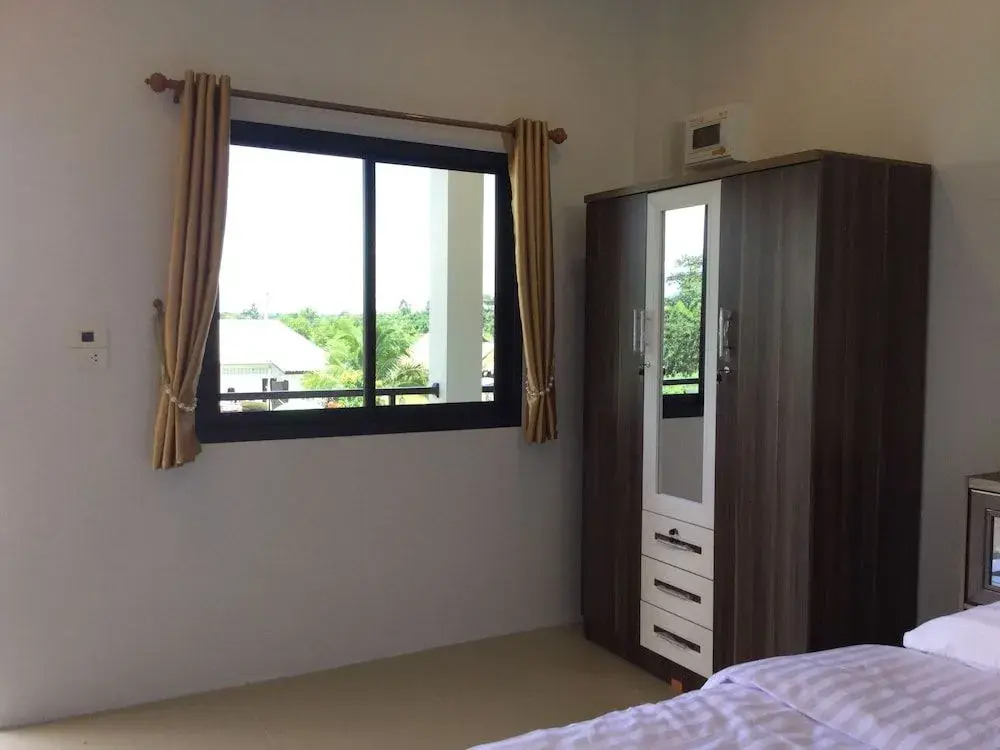 Aromdee Resort