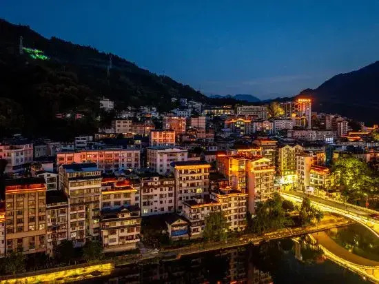 Shanyu City · Panoramic Intelligent Audio-visual Hotel (Guilin Longsheng Bus Station Store