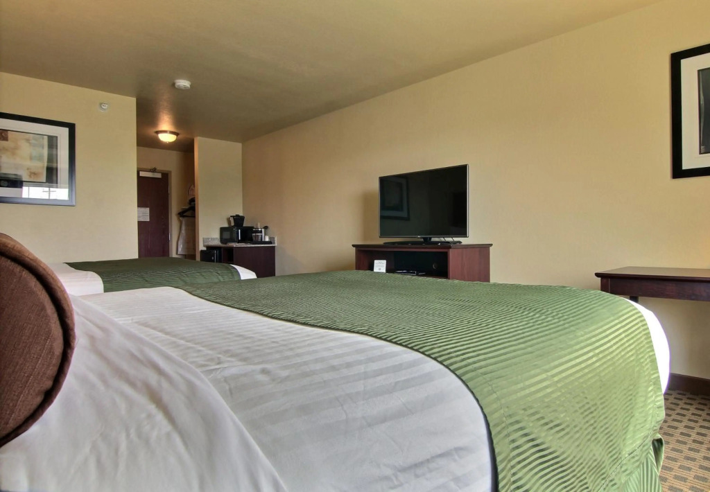 Cobblestone Inn & Suites - Harvey