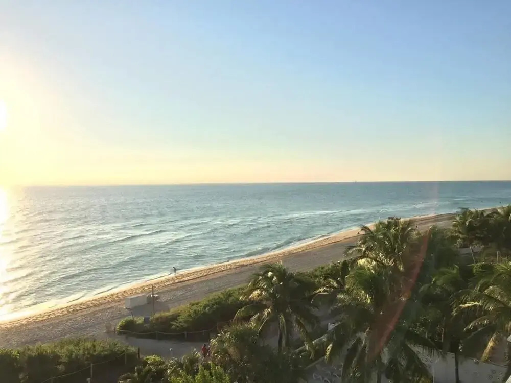 Domio Miami Beach Corner 1 BR Ocean View + Balcony
