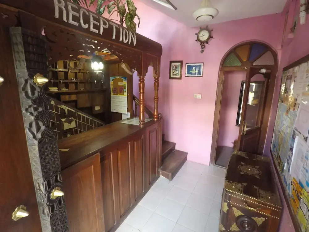 Garden Lodge