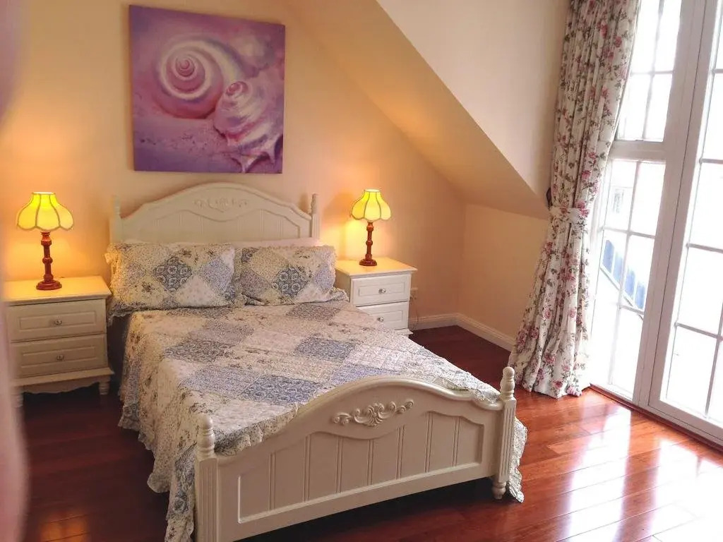 4 Ensuite Chelsea Villa CBD-Airport