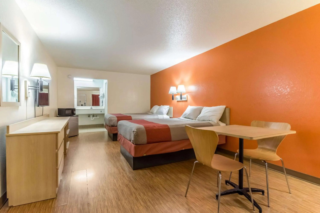 Motel 6-Raleigh, NC - Cary