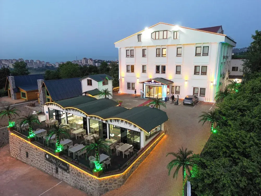 Perla Blanca Hotel