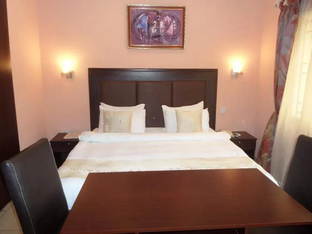 Triedent Suites