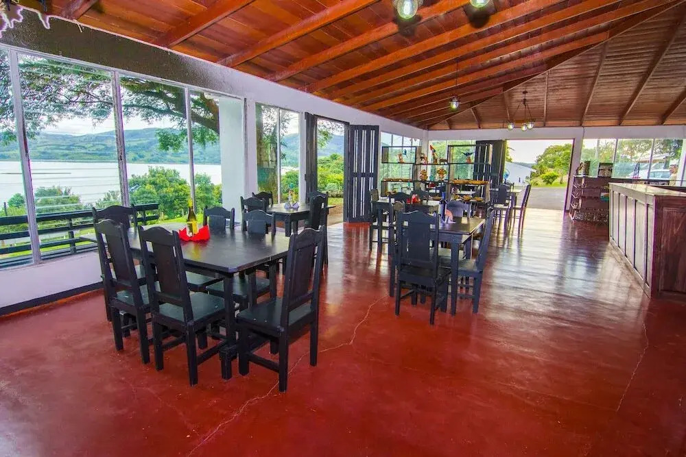 Lake Hotel