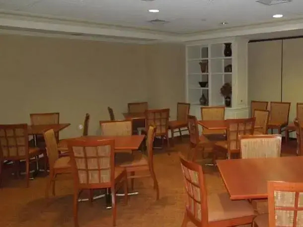 Rockville Centre Hotel - JFK Airport