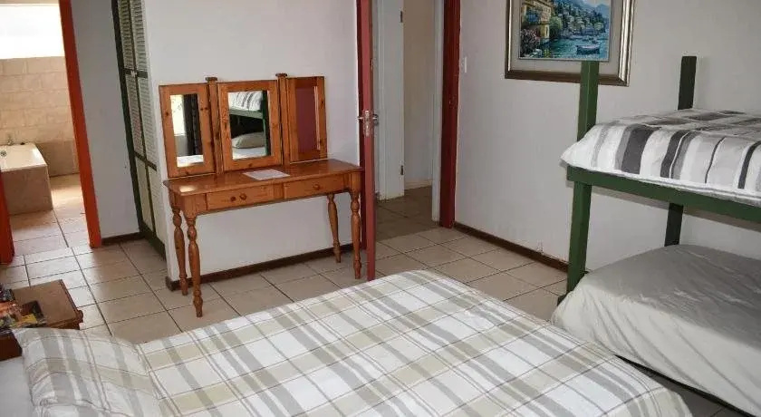 Woodlands Cottages & Camping