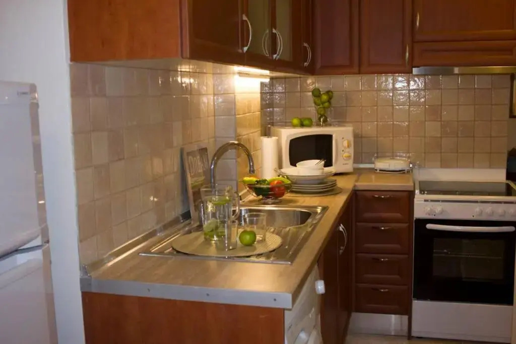 Estia House Cozy-Comfortable Apartment