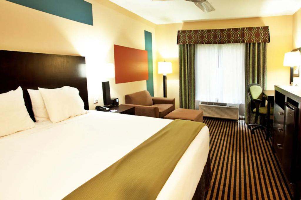 Holiday Inn Express Hotel & Suites La Place by IHG