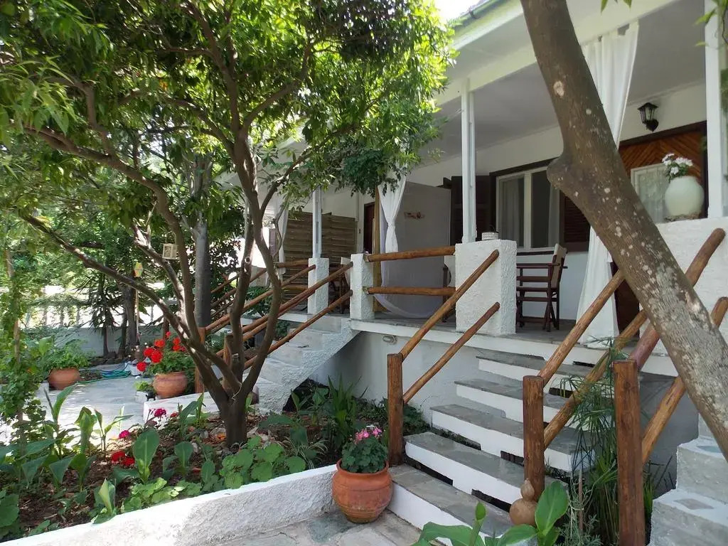 Stamatias Garden