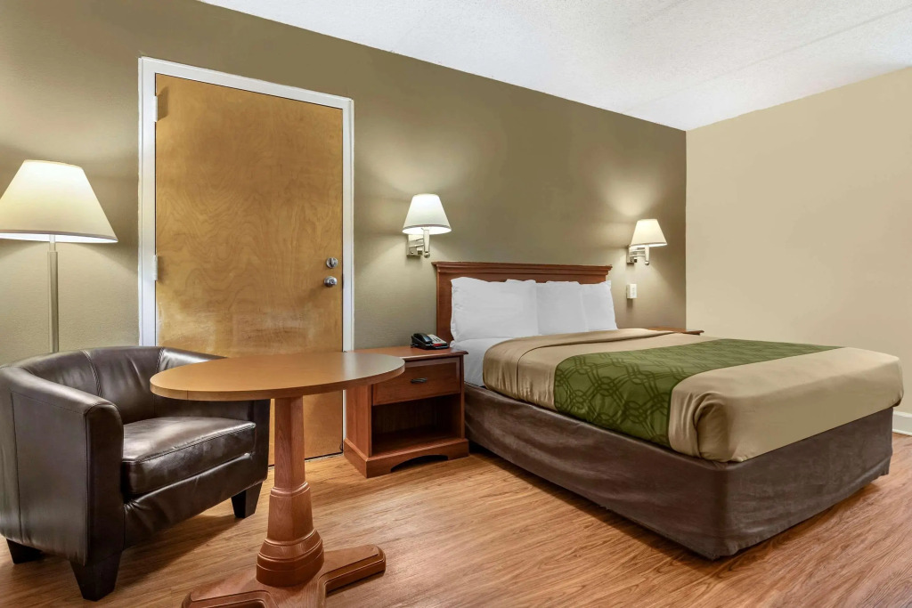 Econo Lodge Inn & Suites Lugoff
