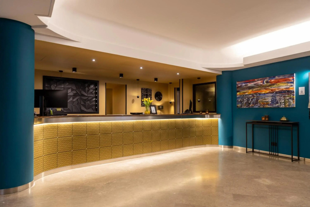 Aria Life Hotel