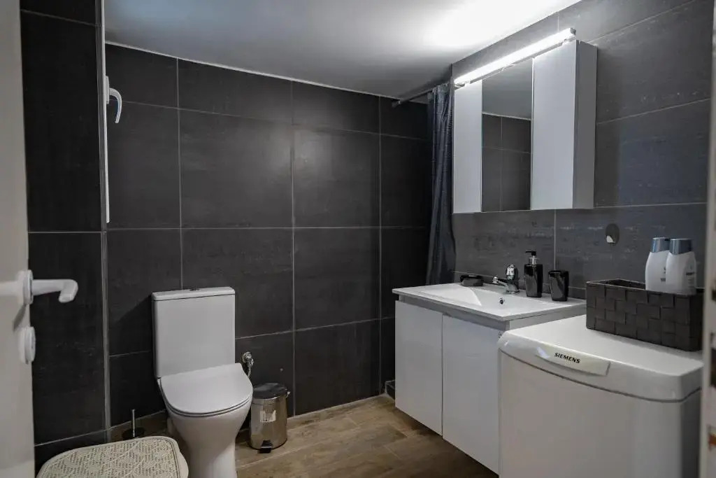 Dimotiko Theatro metro st. 1 bedroom 4 pers. flat
