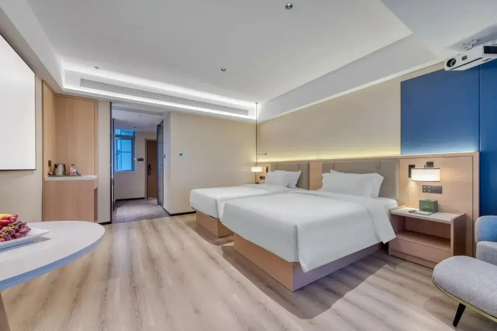 Rezen Longhh Hotel (Guangzhou Shayan Subway Station Lefeng Square Store)