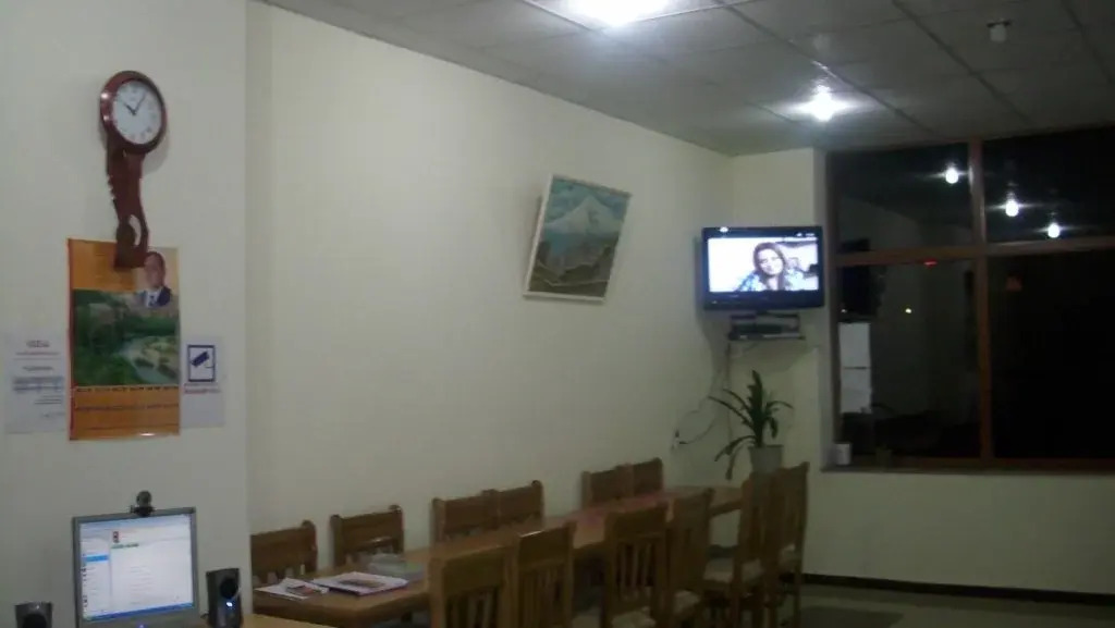 Гостиница Мана