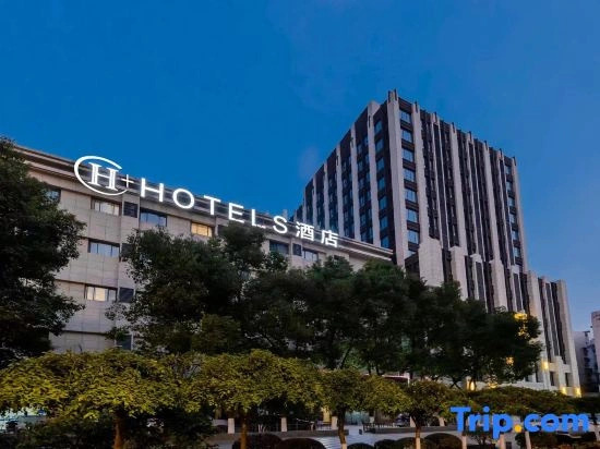 H Hotel