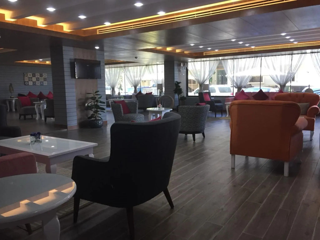 Golden Bujari AlUlaya Hotel