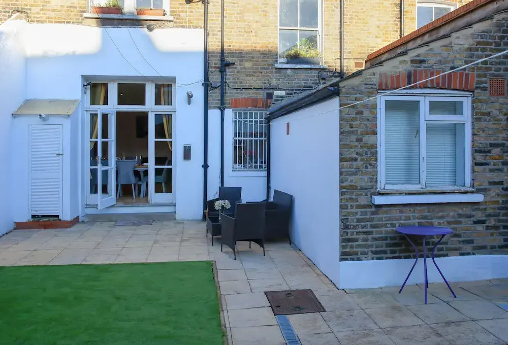 3 bed House Camberwell With Private Garden