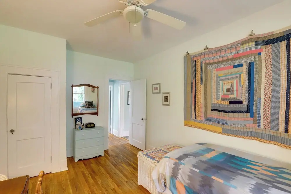 Lovely Hendersonville Retreat ~ 1 Mi to Downtown!