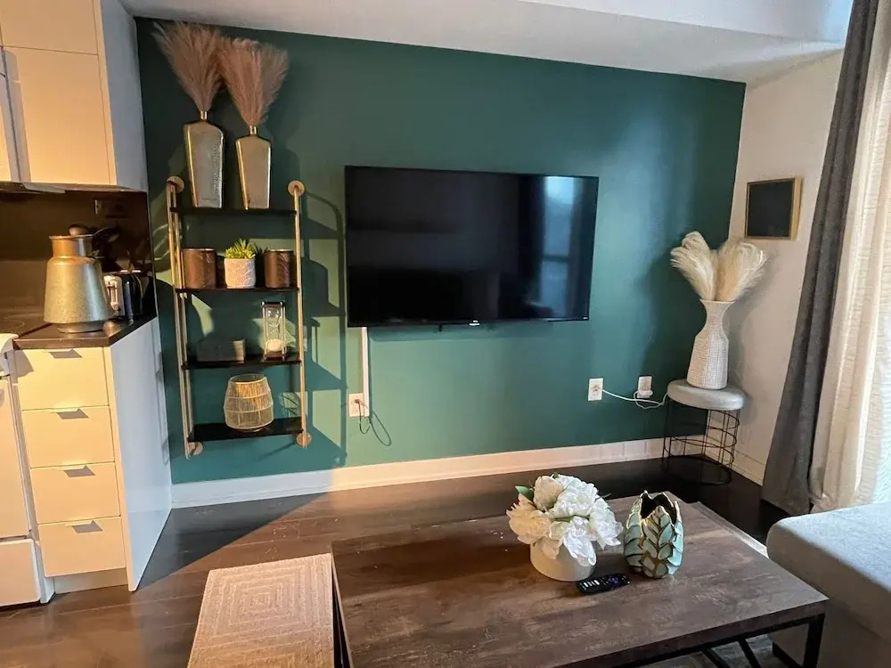 Prime Downtown Residence