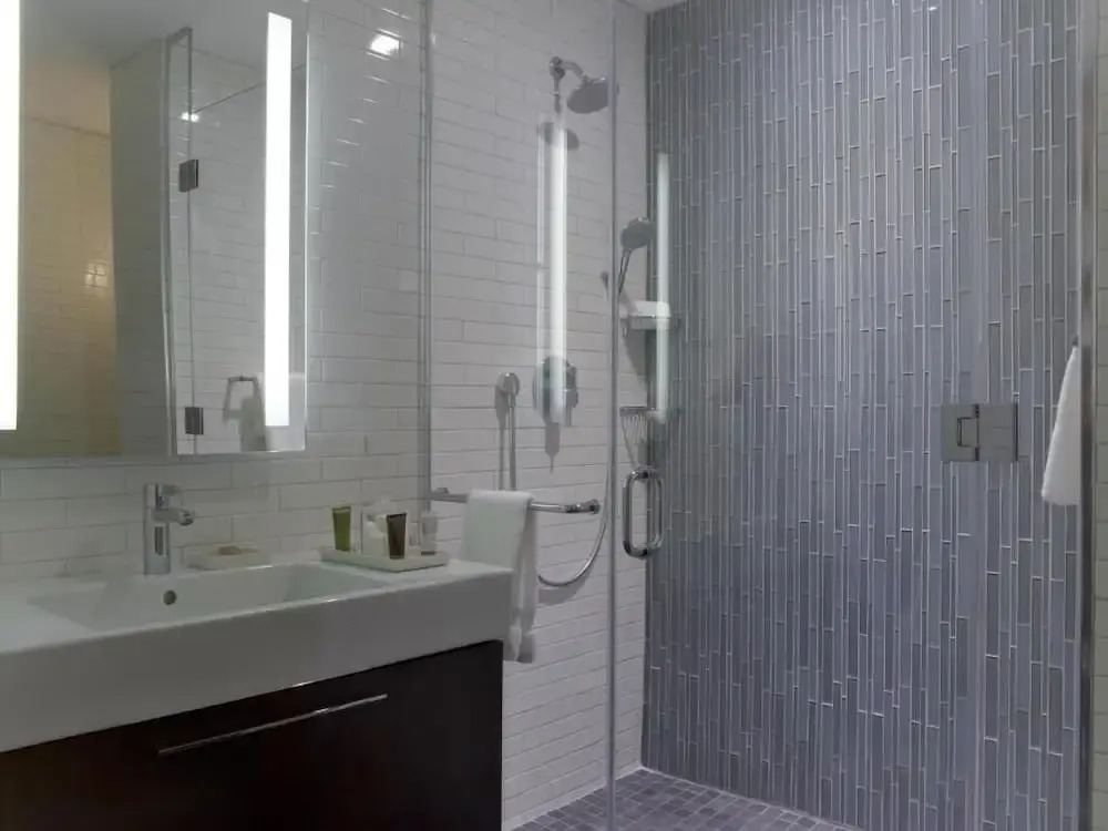 Lexington Plaza Hotel