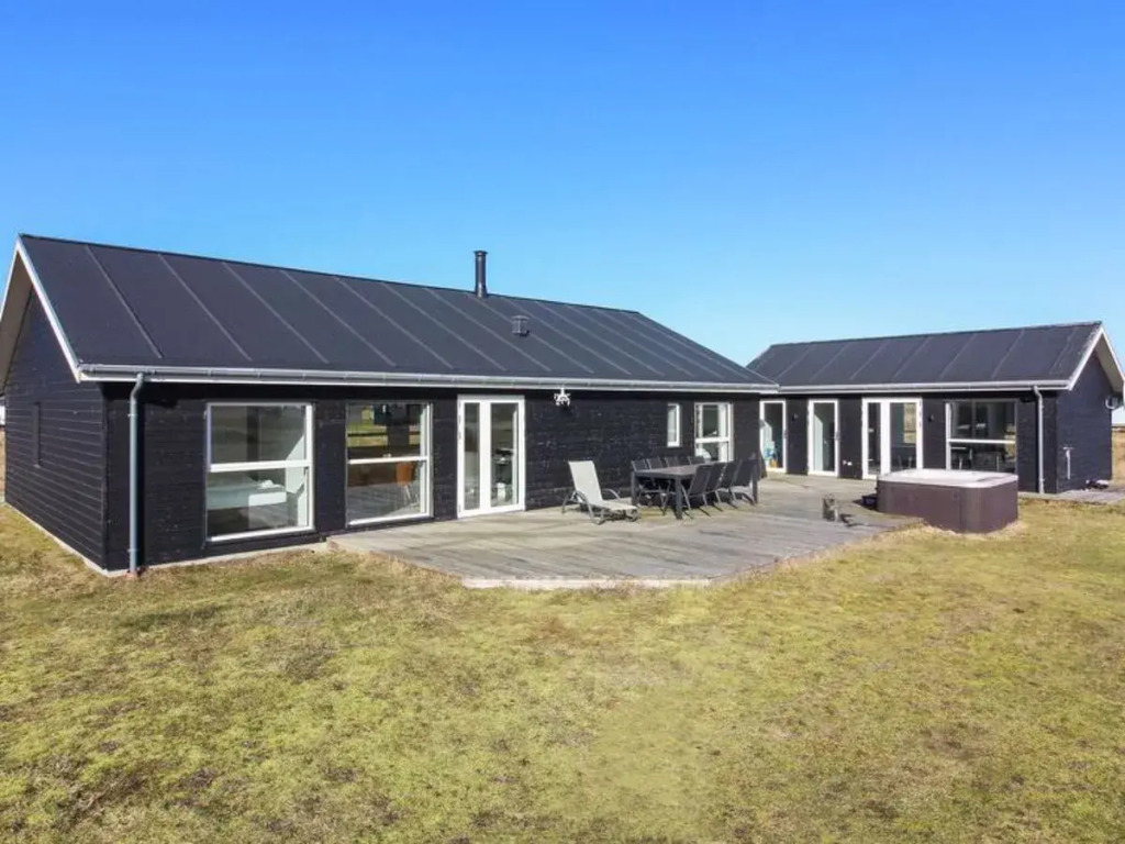"Evtim" - 1.3km from the sea in NW Jutland