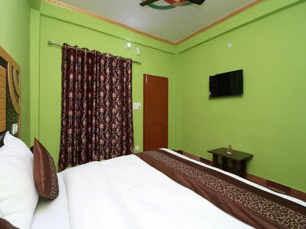 OYO 14216 Benog Wildlife Resort