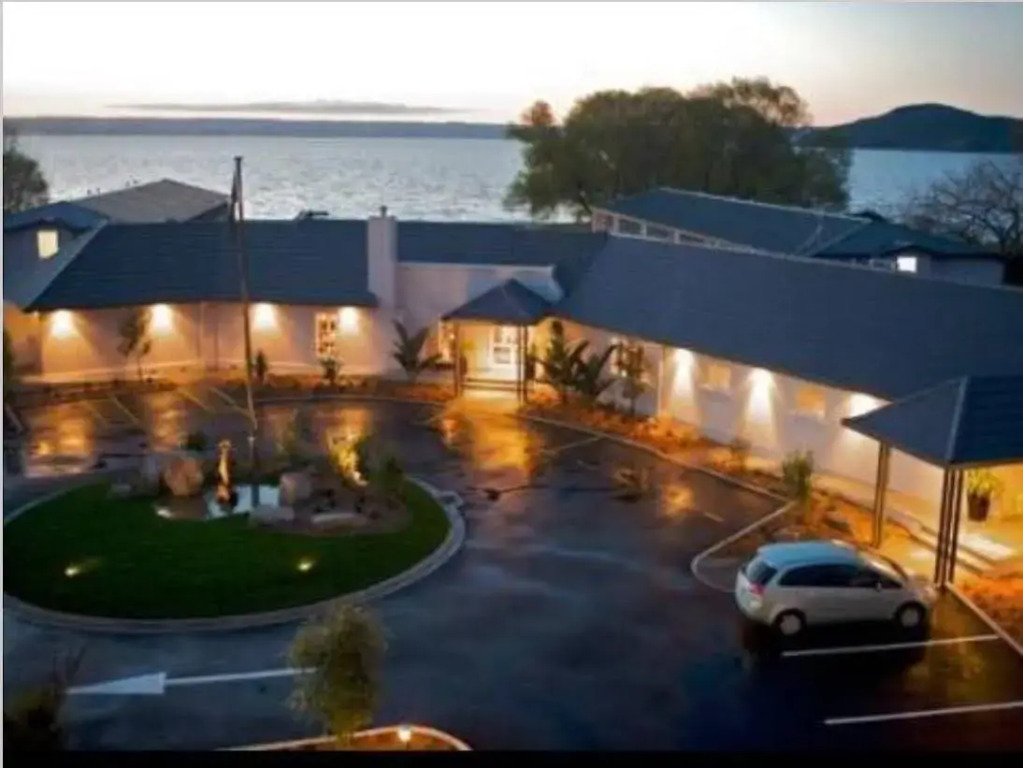 Wai Ora Lakeside Spa Resort