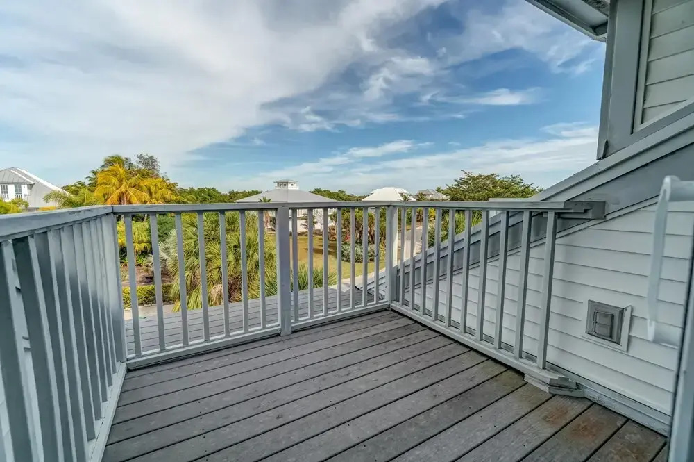 Beach Three Bedroom Villa by Redawning