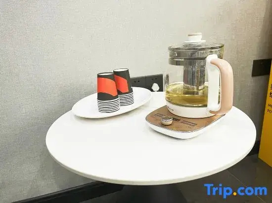 Huanpeng Collection Hotel (Yulin Bus Station Main Store)