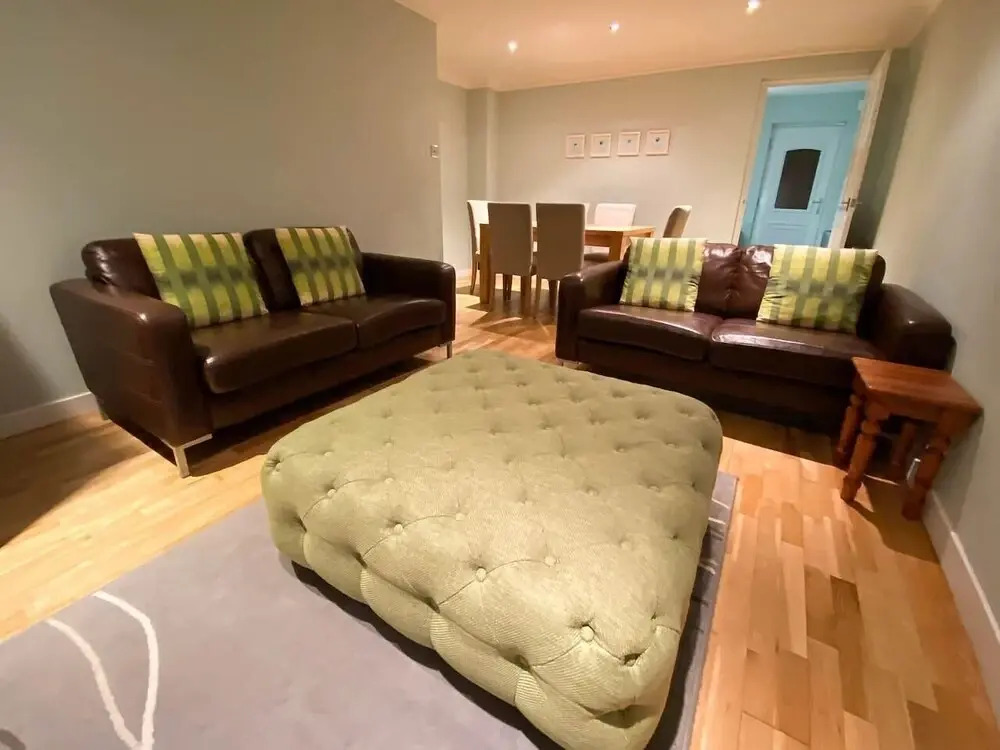 Peaceful City Living- 2 Bedroom House in Haymarket