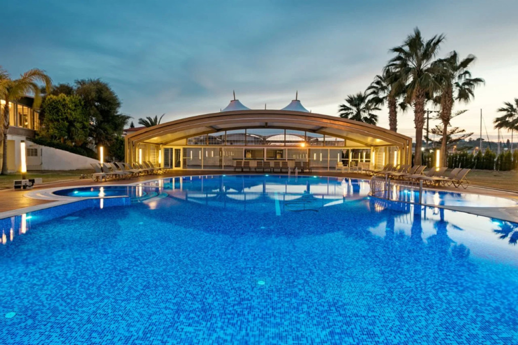 Sisus Marina Hotel
