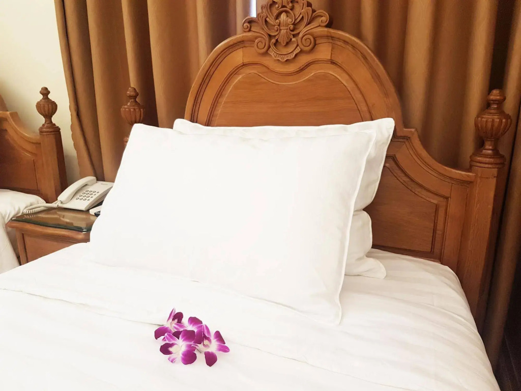 SAZI Erato Hotel