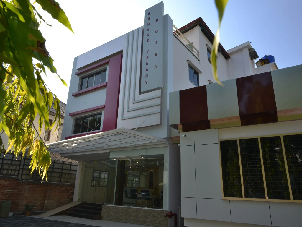 Serene Valley Hotel