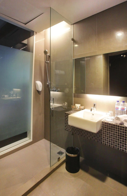 Cabin Hotel