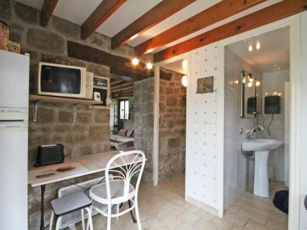 Gîte Sainte-Croix-sur-Orne, 2 pièces, 4 personnes - FR-1-497-73