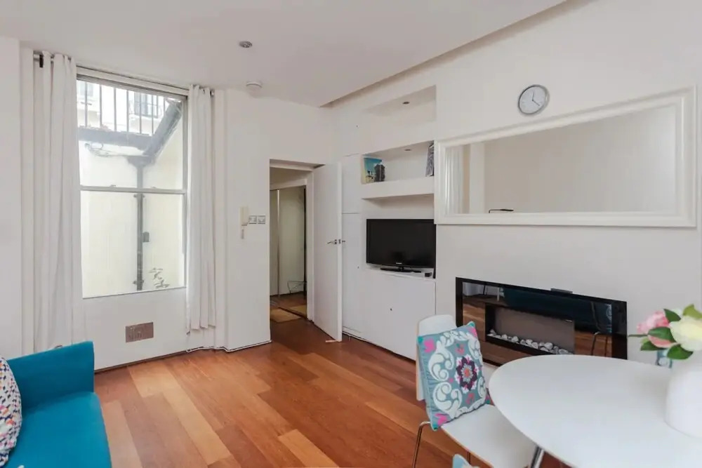 Central 1 Bedroom Flat Near Buckingham Palace