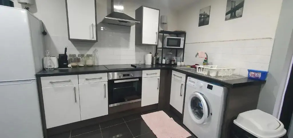 Studio, up to 4 PEOPLE, City Center location