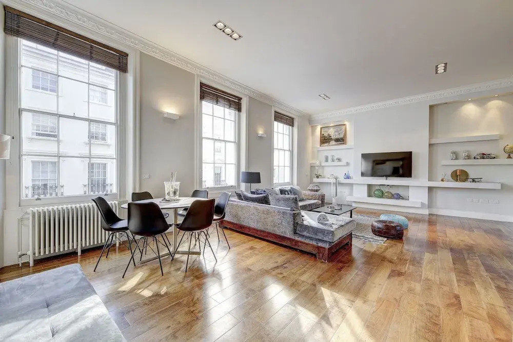 Luxury flat & terrace Hyde Park Stables
