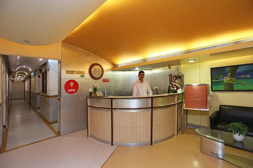 OYO 443 Hotel Lohias