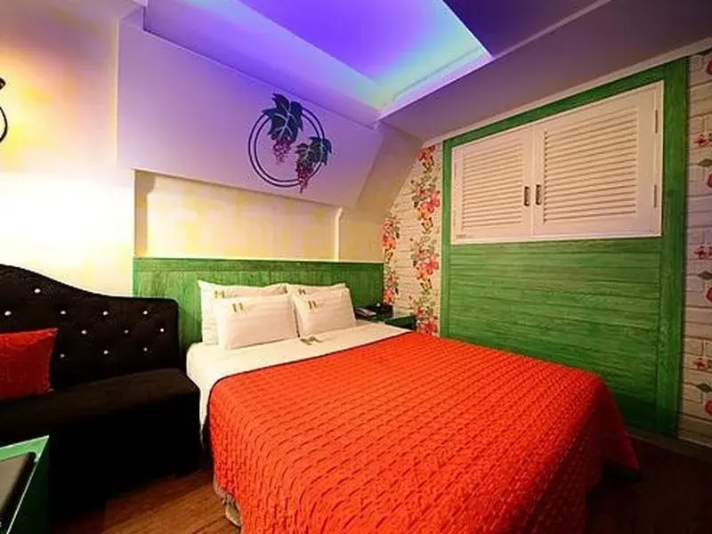 Metro 21 Hotel
