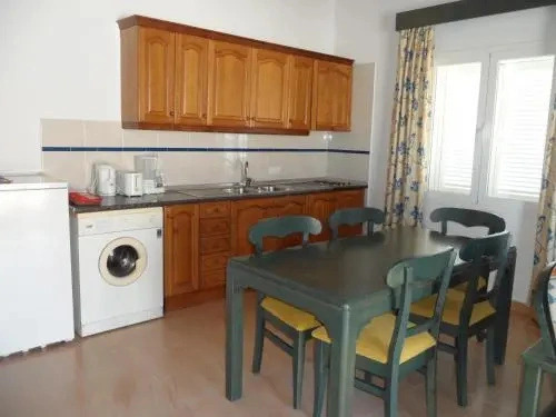 Apartamentos Marivent by MHR