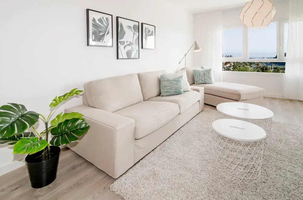 ALB301-New 2 bedroom apt with shared roof top pool