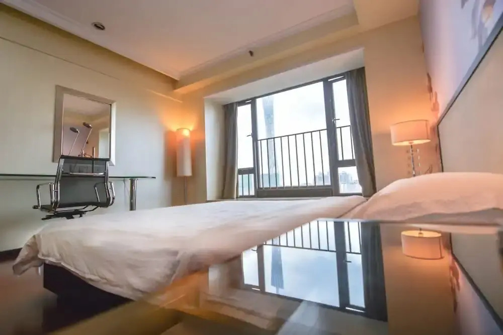 YUMI Apartment Canton Tower Branch