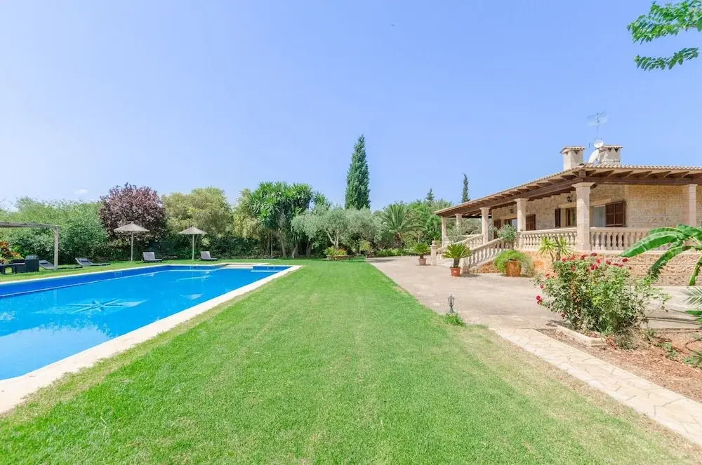 - House In