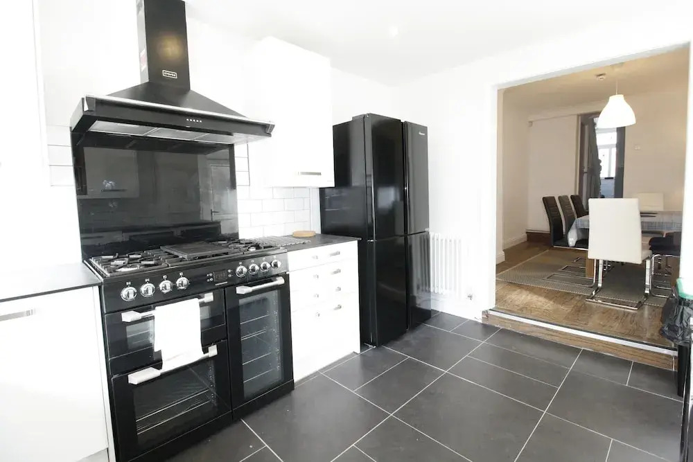 Luxurious 4-bed Victorian in the heart of Cardiff