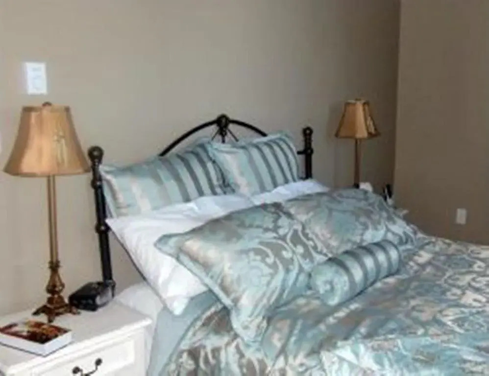 A Schooner Inn